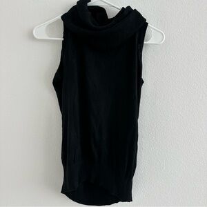 Badgley Mischka Black Sleeveless Turtleneck Top Size: M